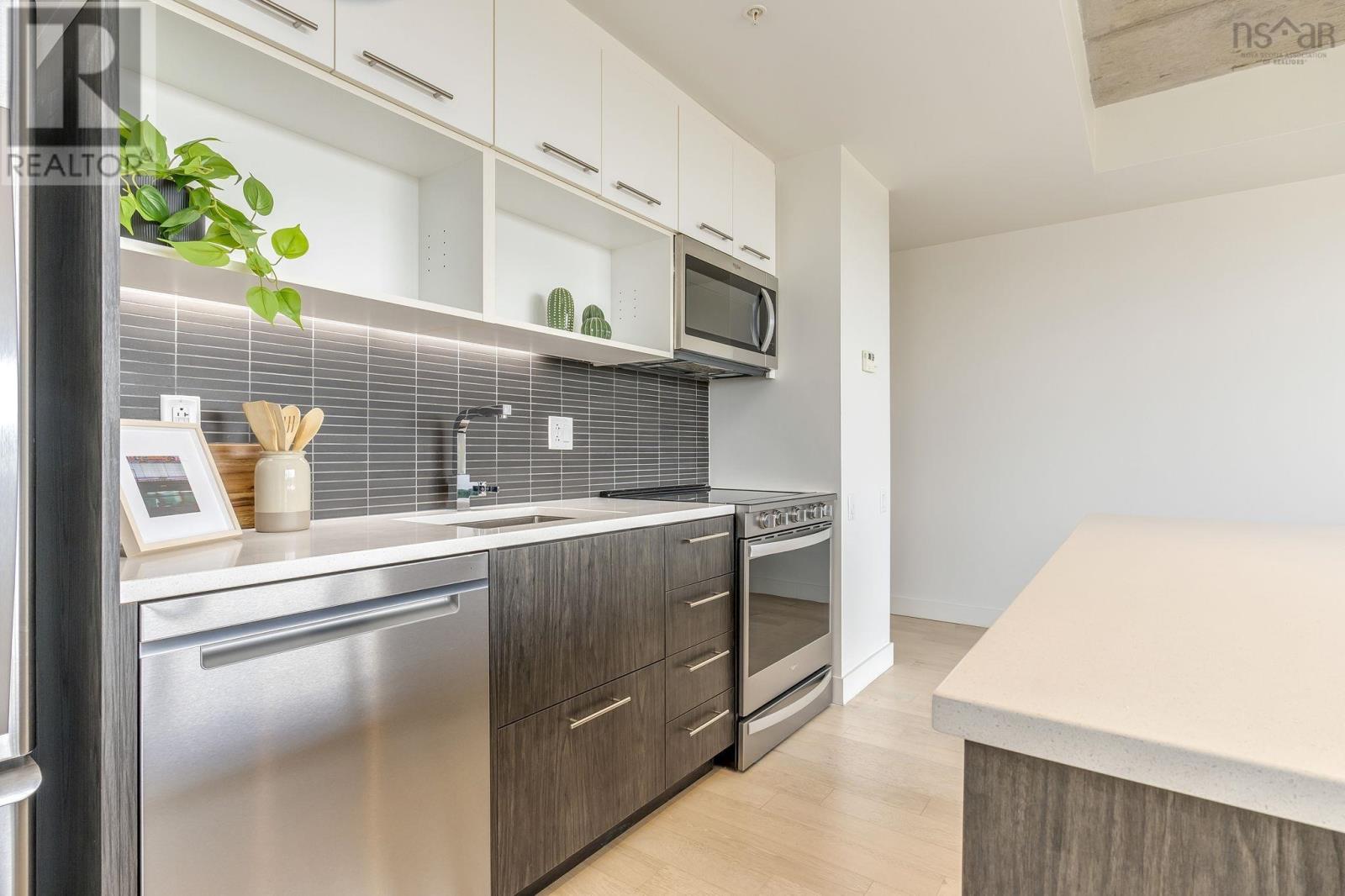 #804 1048 Wellington Street - 19