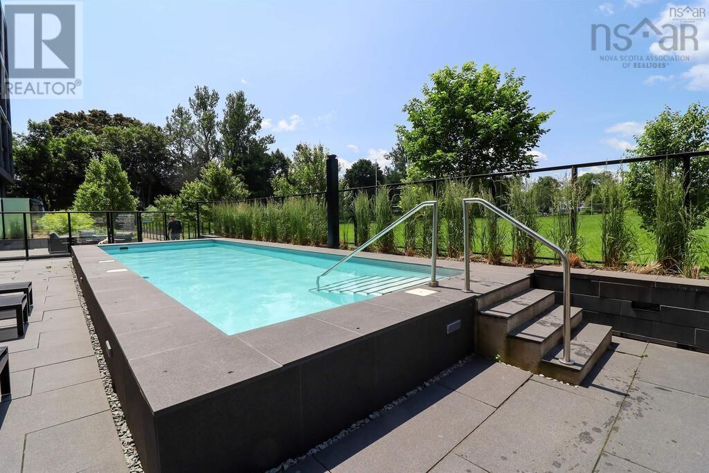 #804 1048 Wellington Street - 41