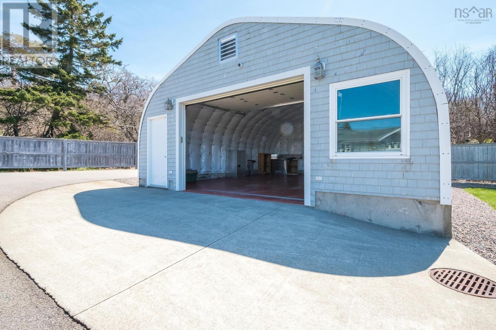 52 Captain Landers Court - 11