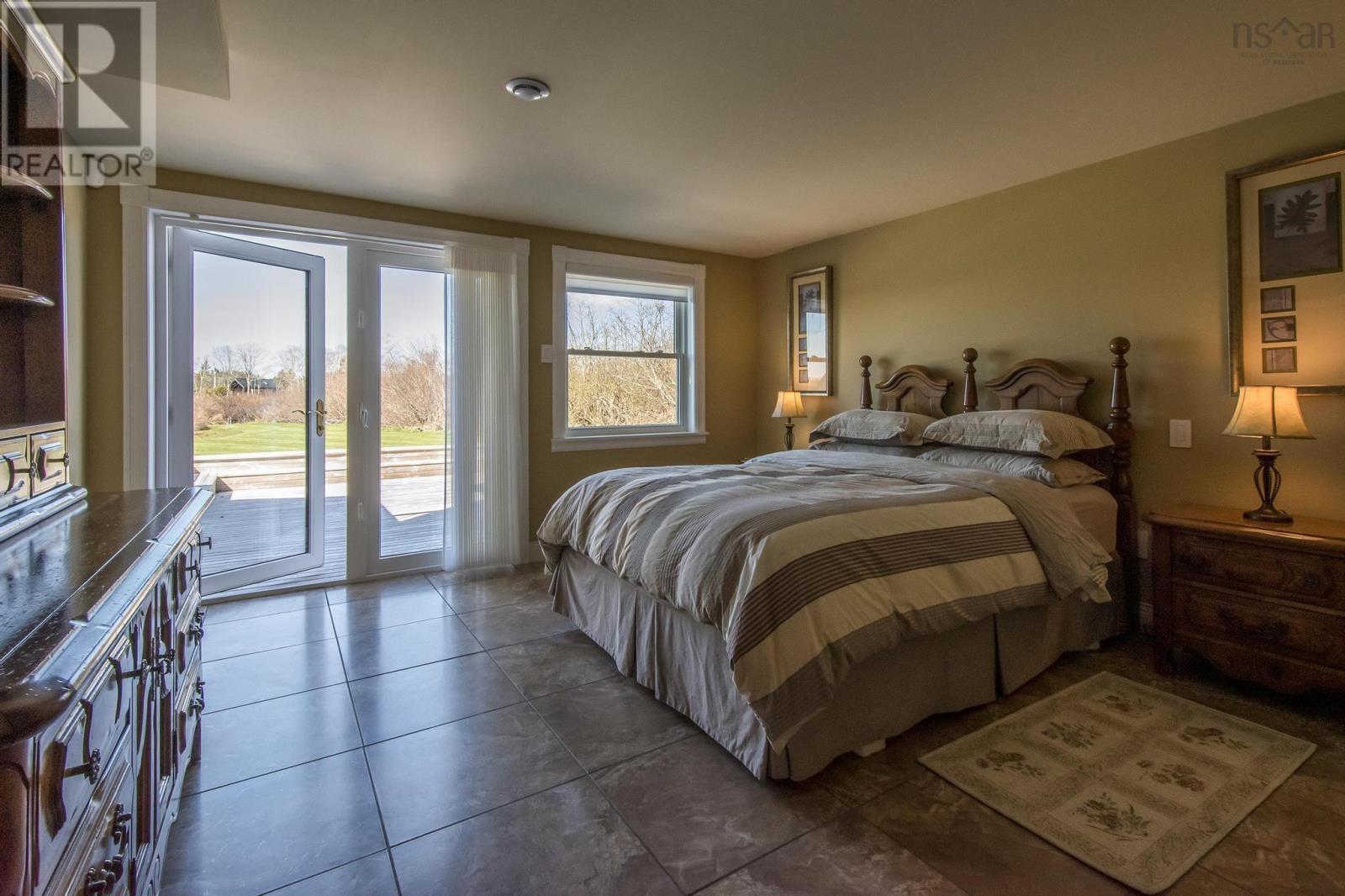 52 Captain Landers Court - 16