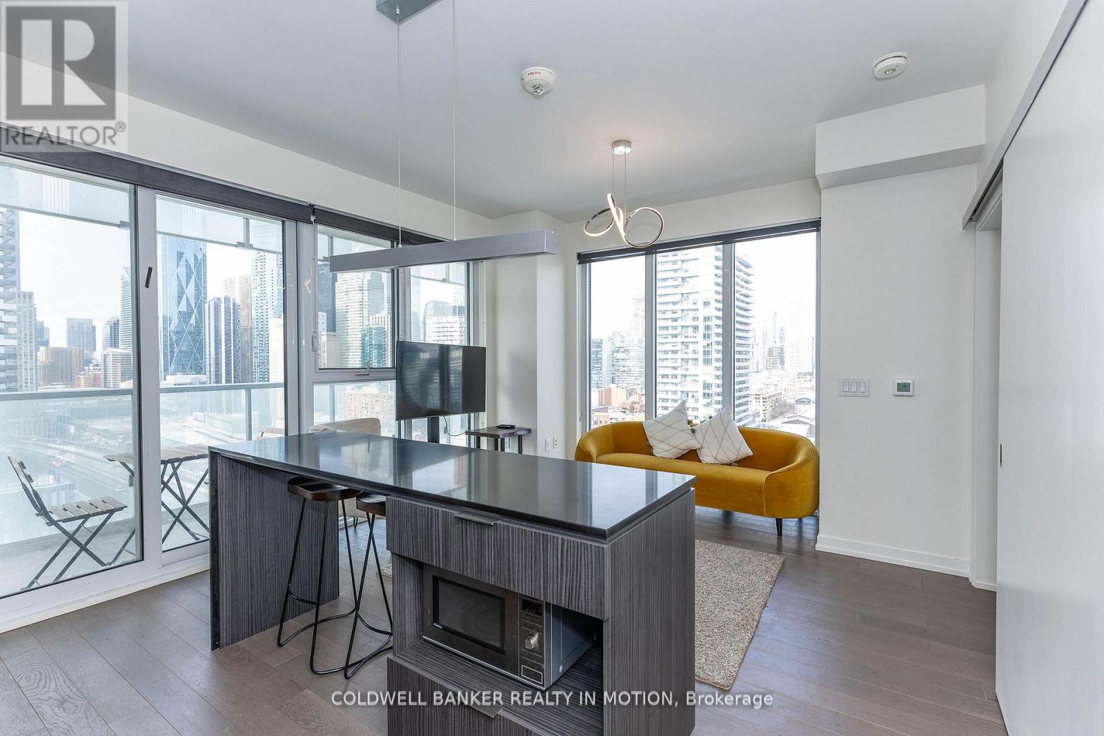 #1710 15 LOWER JARVIS STREET - 17