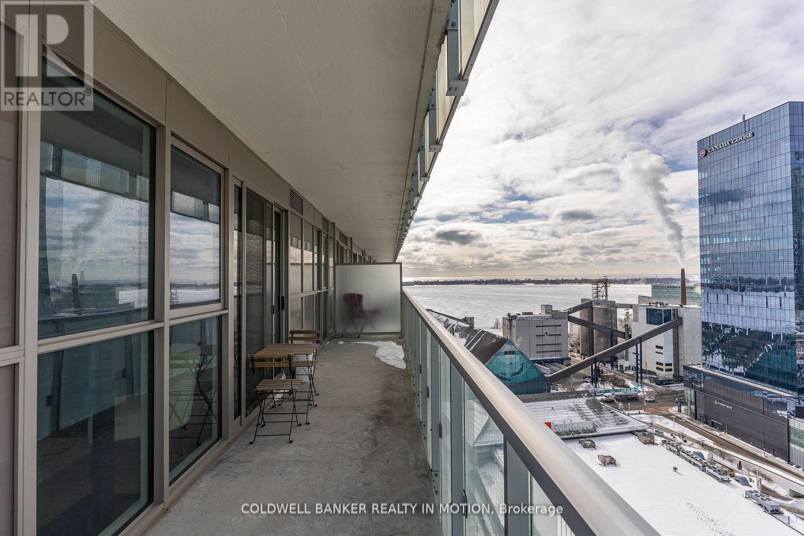 #1710 15 LOWER JARVIS STREET - 32