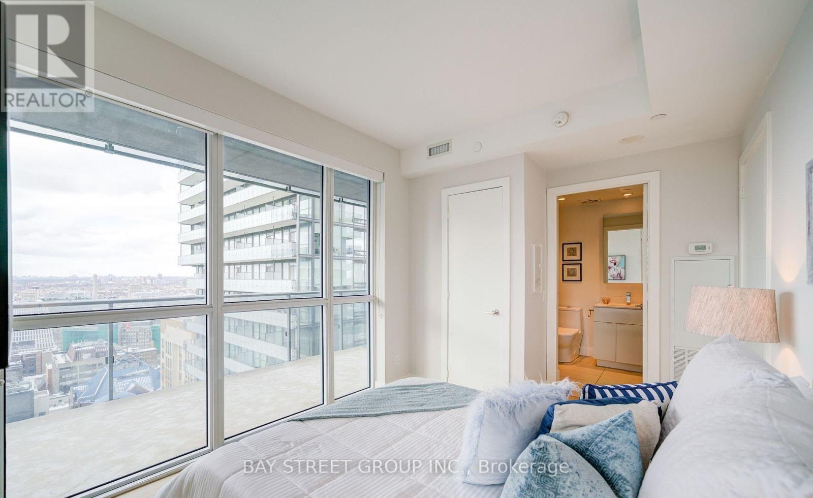 #3211 7 GRENVILLE STREET - 11
