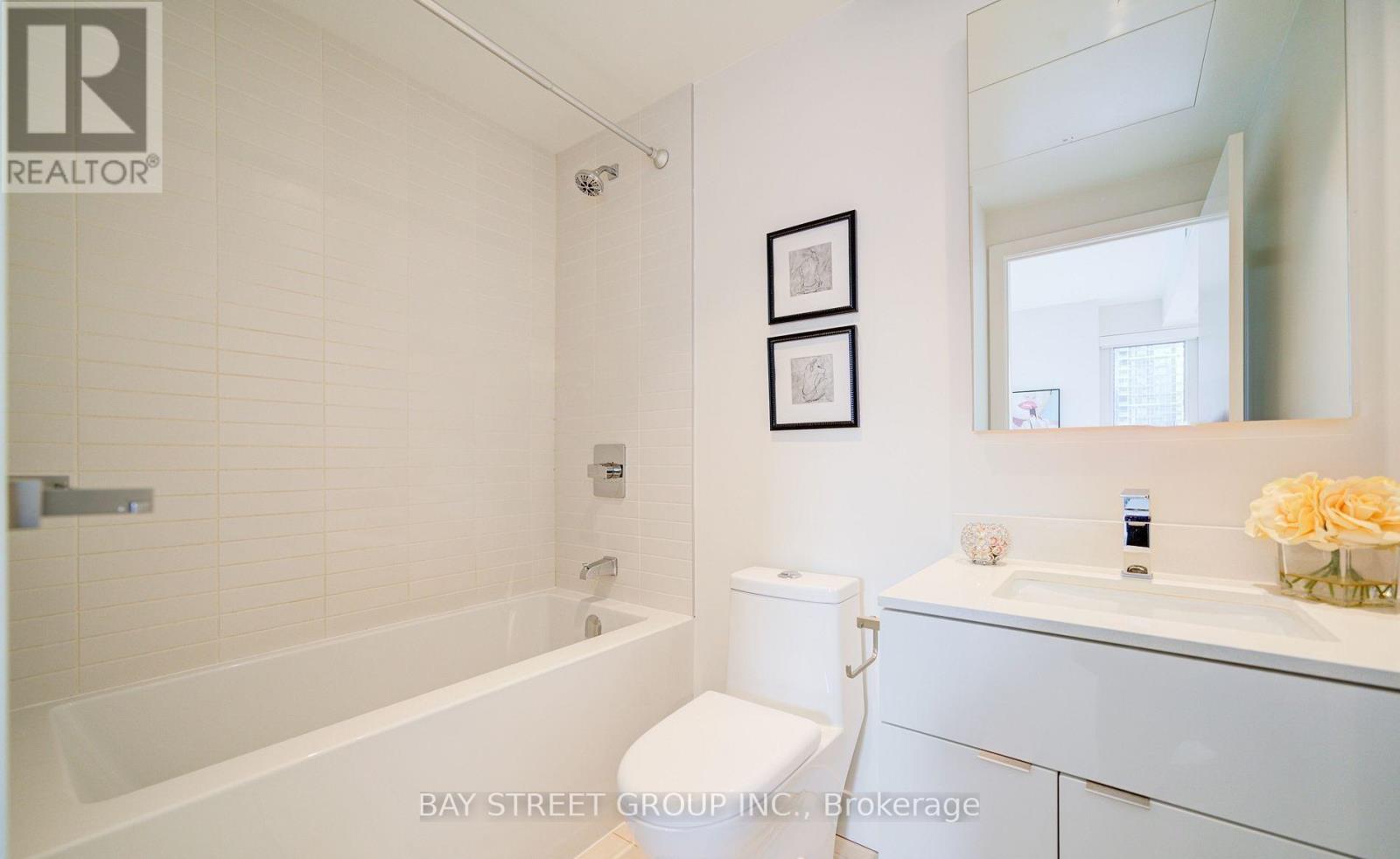 #3211 7 GRENVILLE STREET - 12