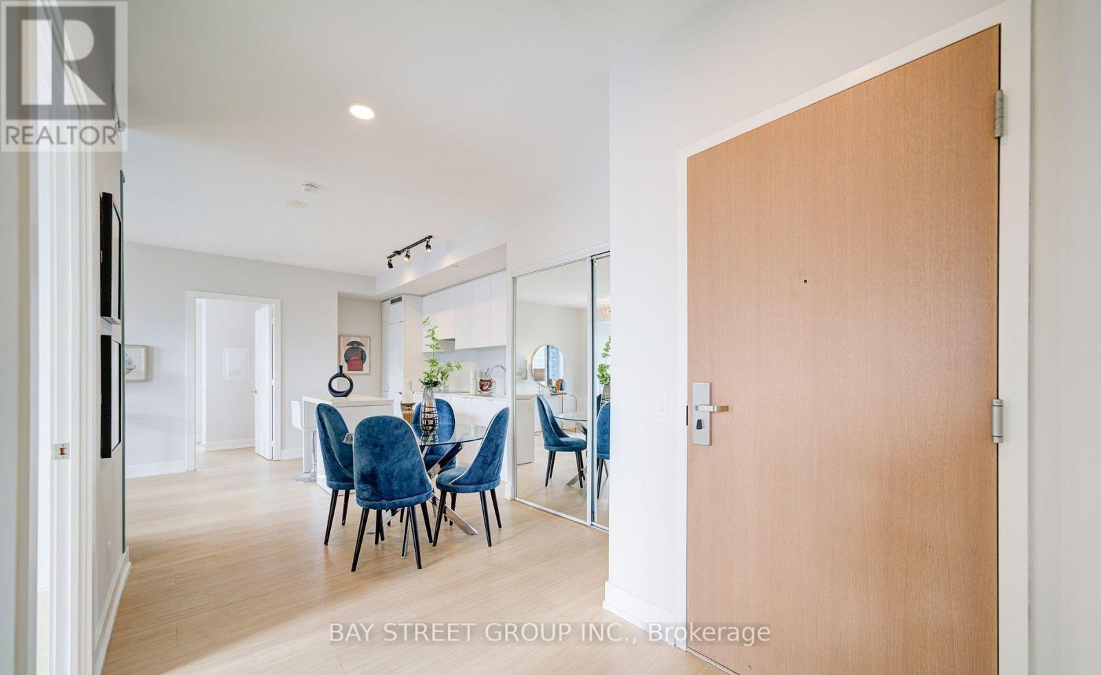 #3211 7 GRENVILLE STREET - 5