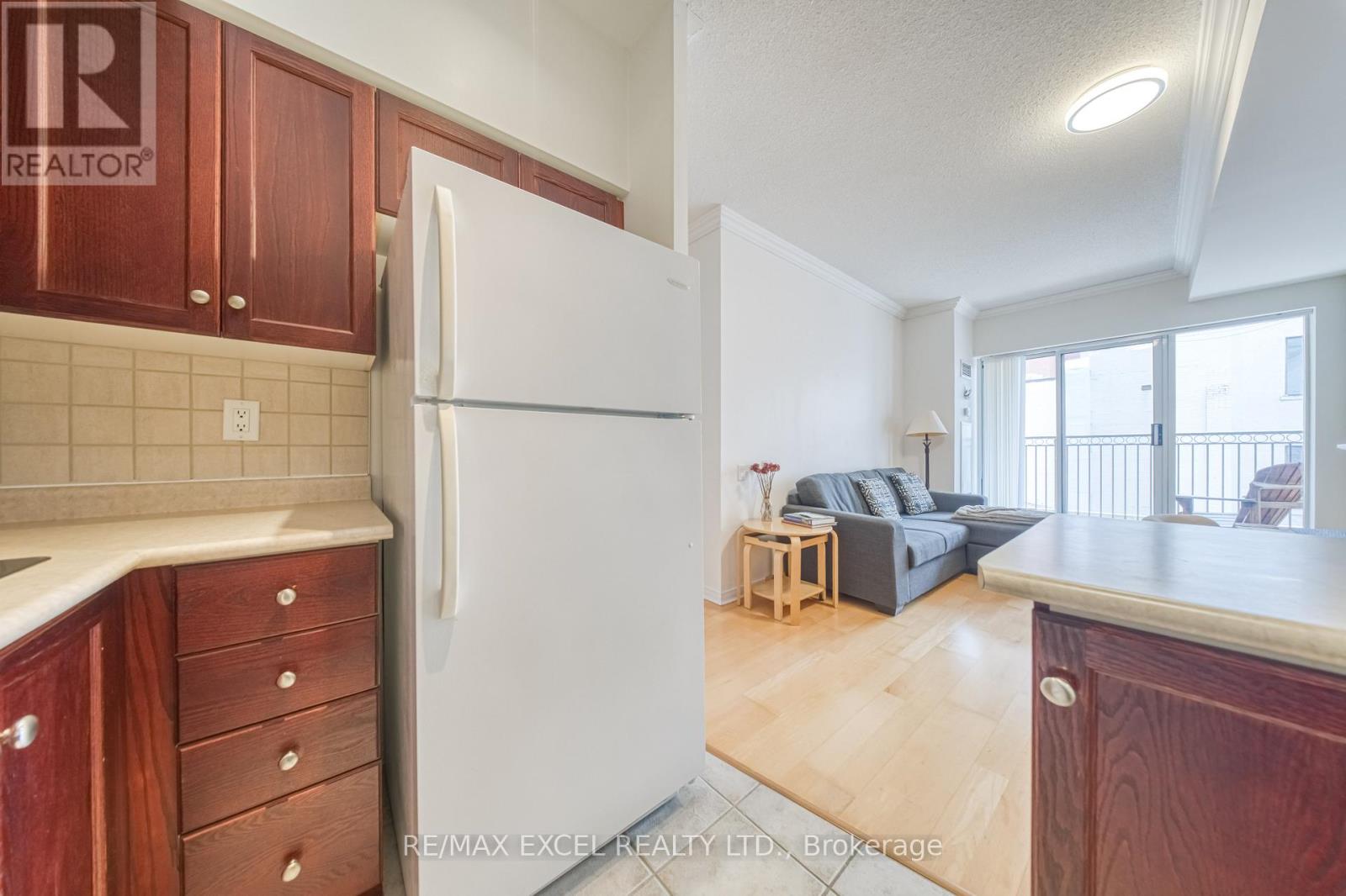 #403 115 RICHMOND STREET E - 16