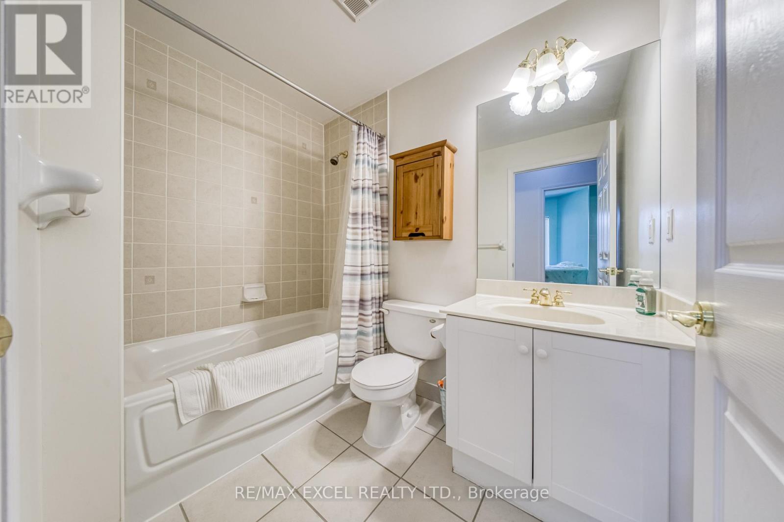 #403 115 RICHMOND STREET E - 21