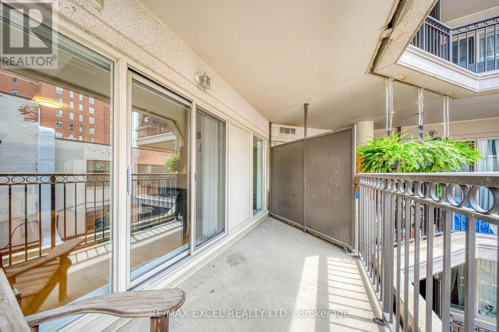 #403 115 RICHMOND STREET E - 24