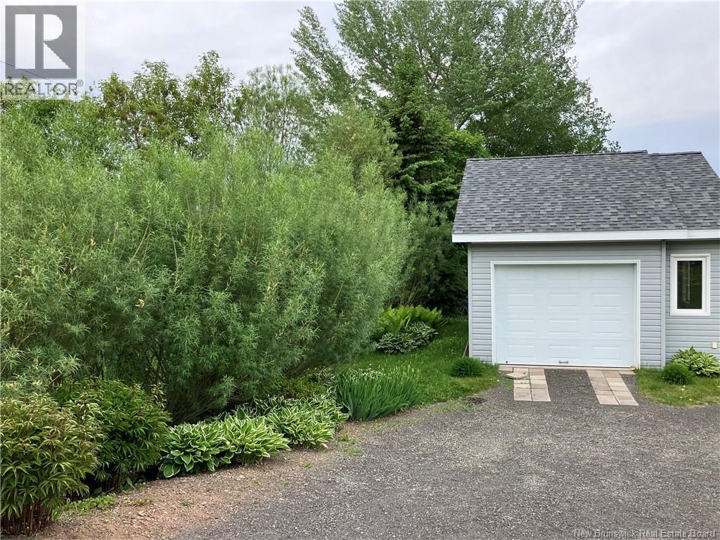 469 Chaleur Street - 31