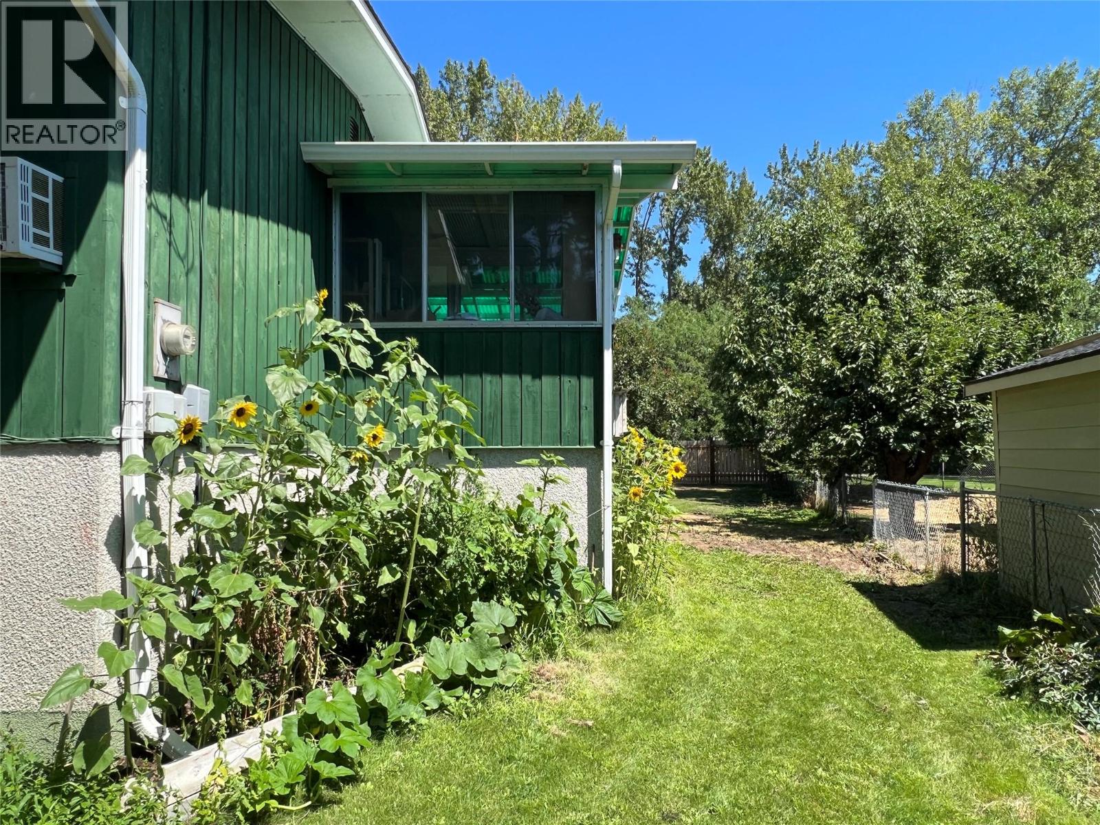 4030 San Clemente Avenue - 5