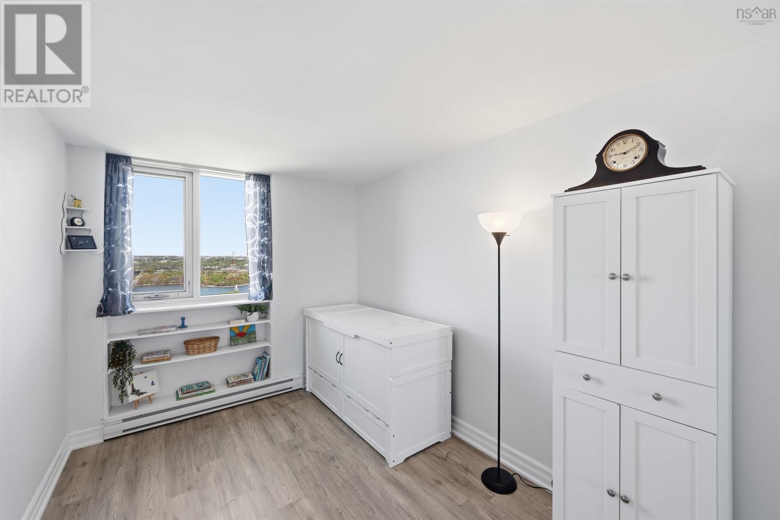 #1201 5572 North Ridge Road - 21