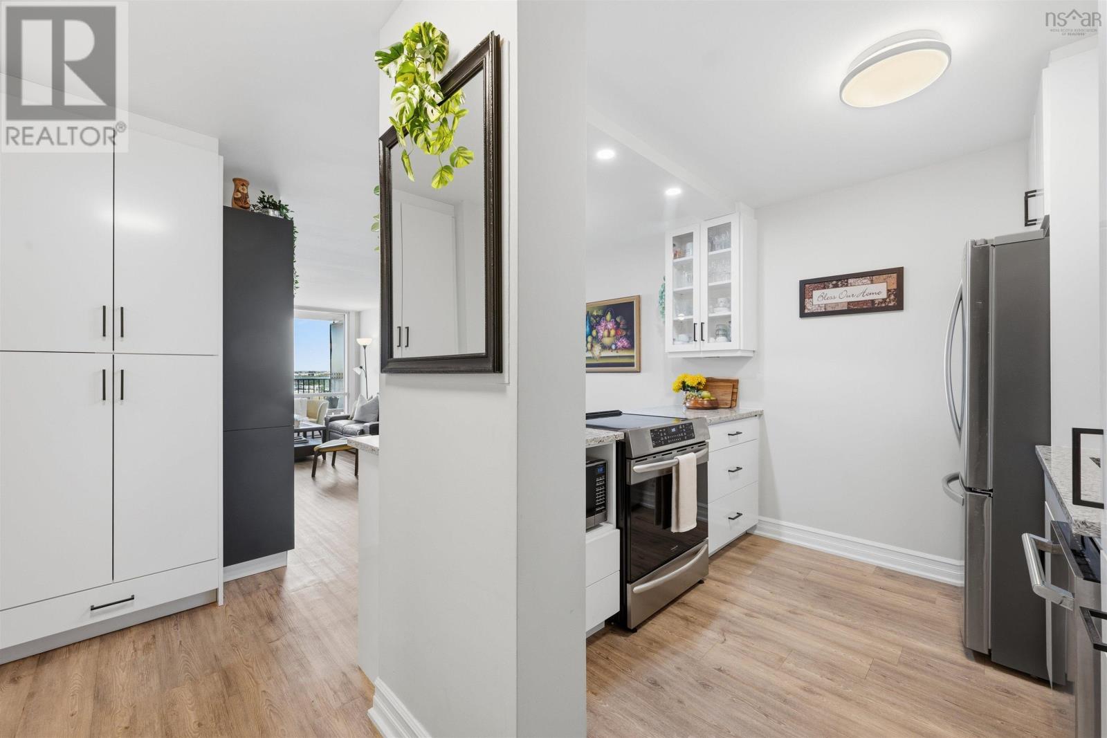 #1201 5572 North Ridge Road - 9