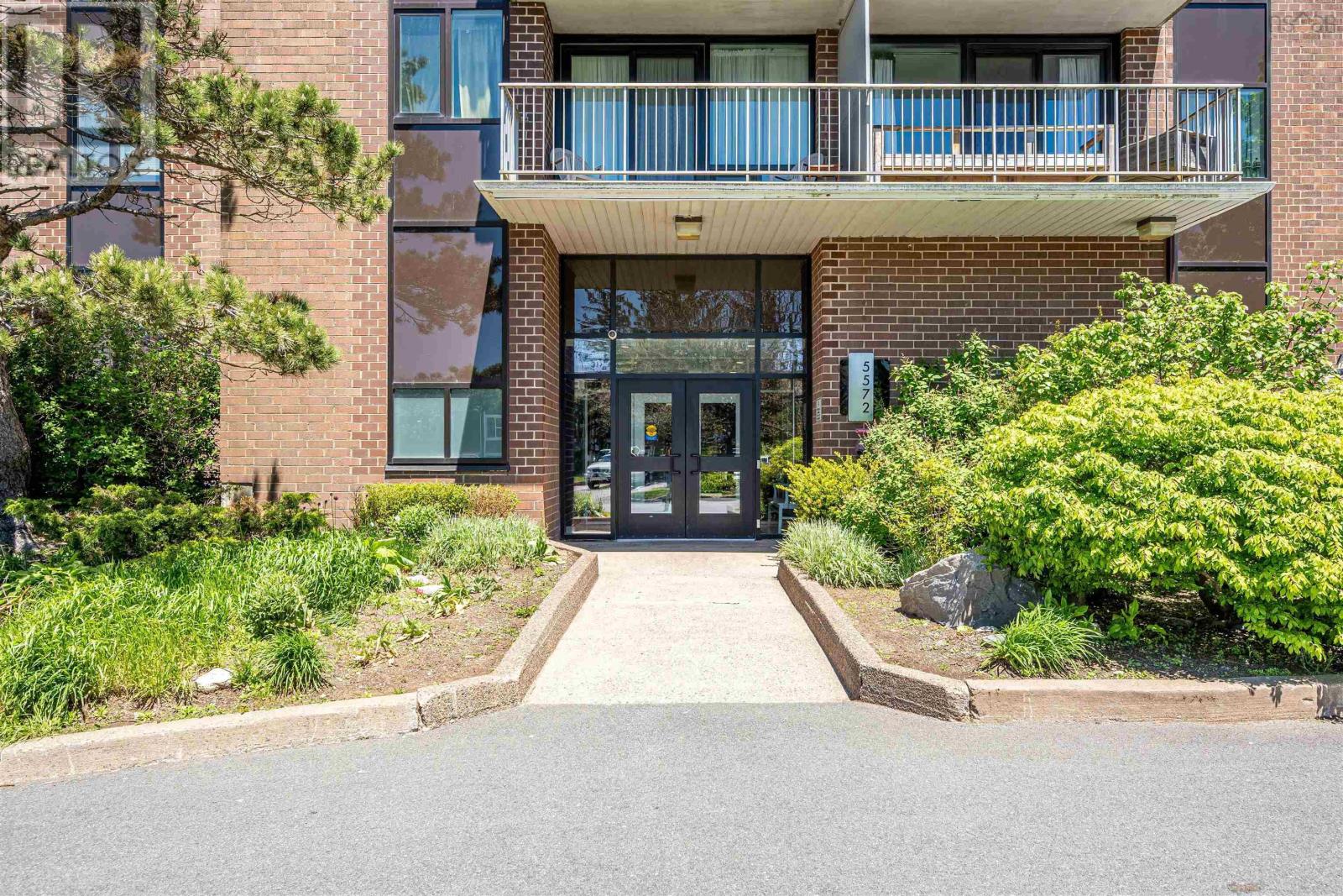 #1201 5572 North Ridge Road - 33