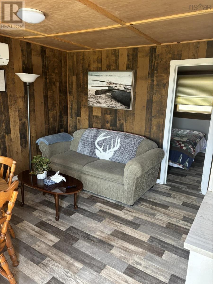 2952 Highway 395 - 42