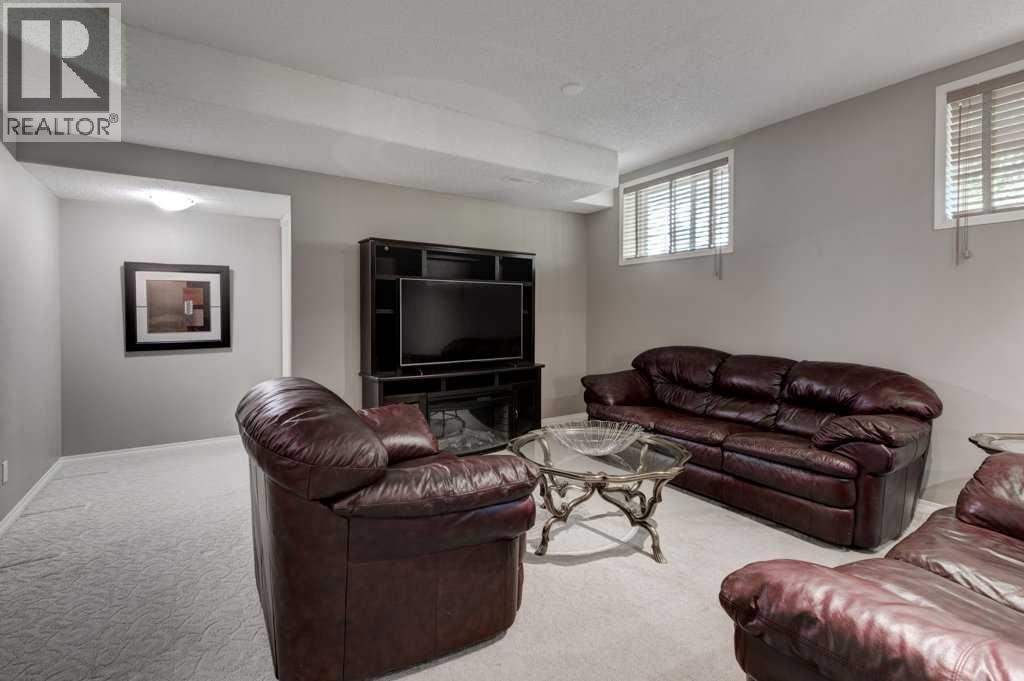 37 Wentworth Gardens SW — photo 22