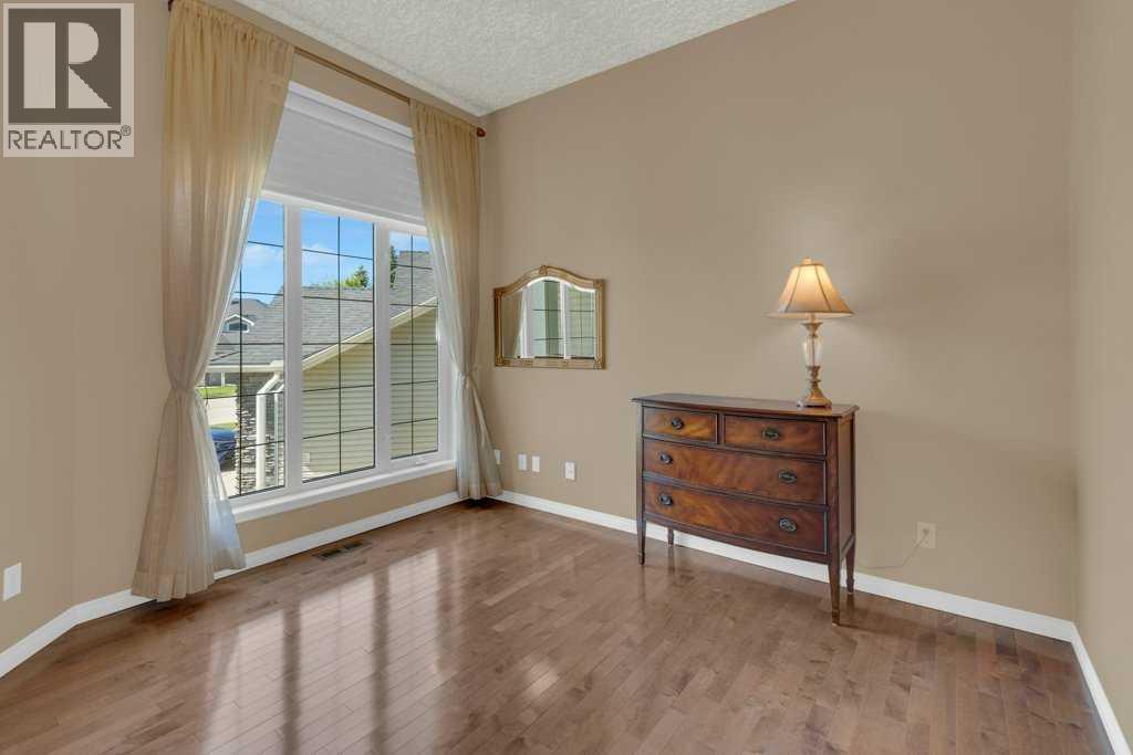 37 Wentworth Gardens SW - photo 4