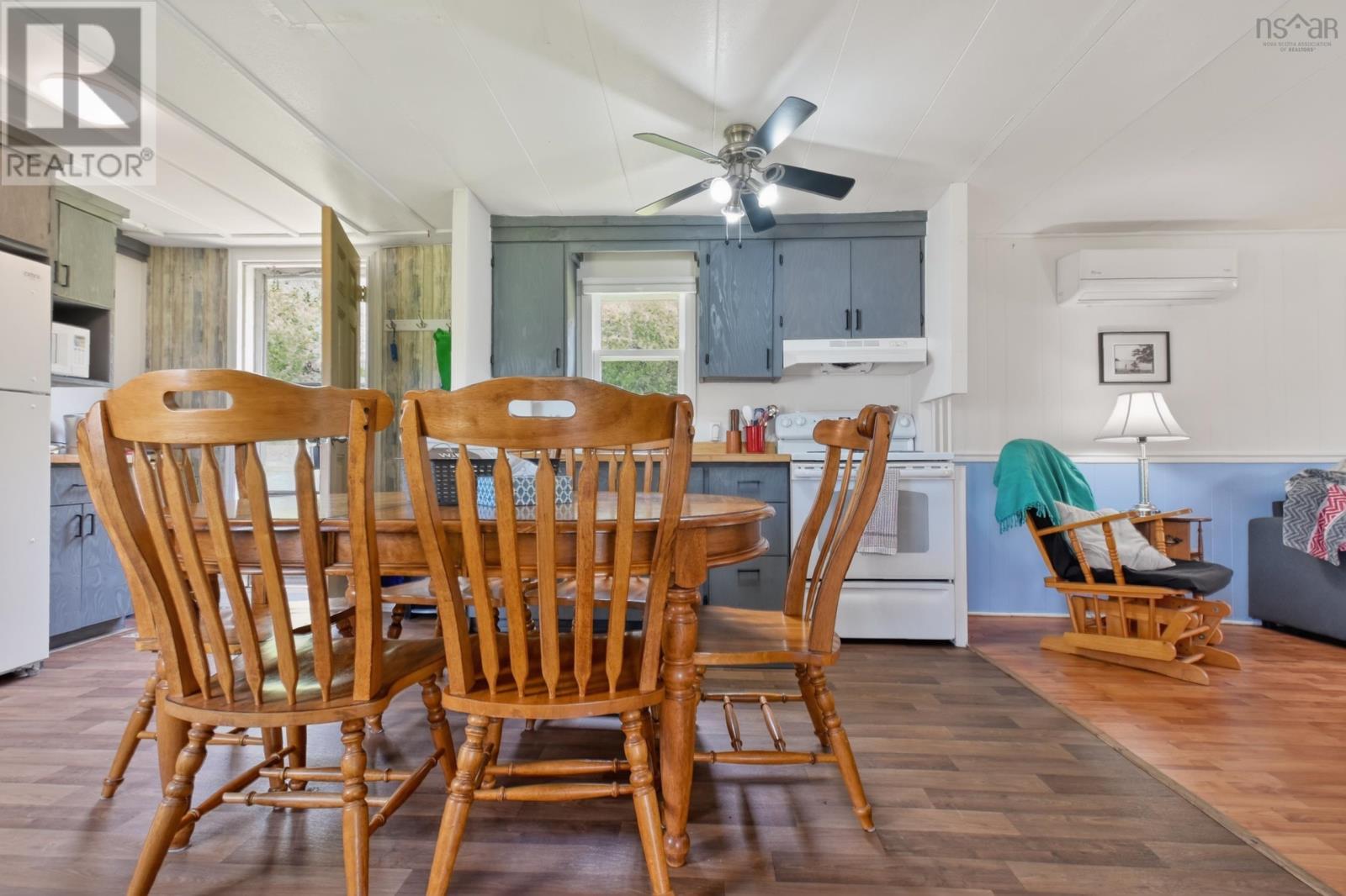 2952 Highway 395 - 8