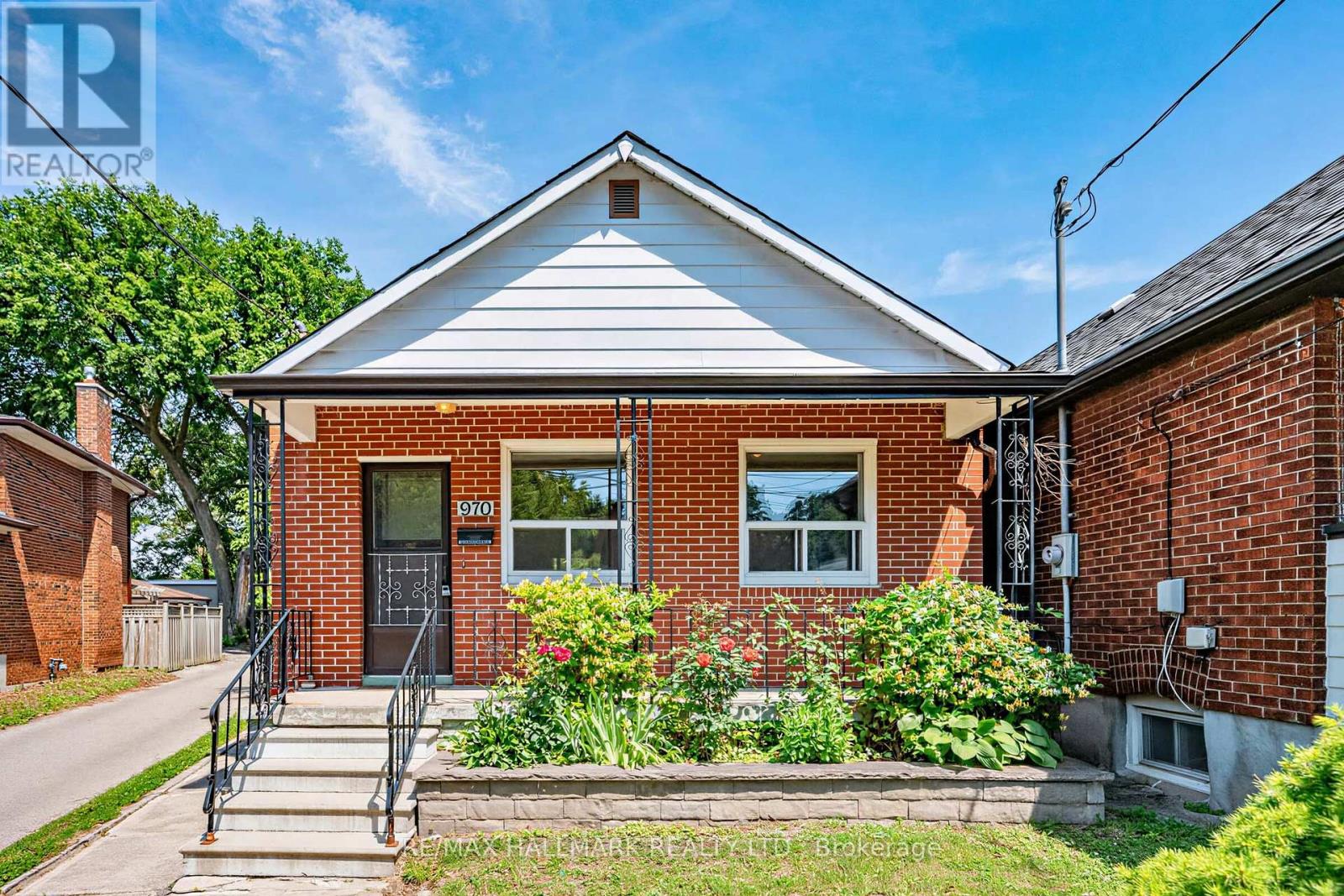 970 COSBURN AVENUE - 2