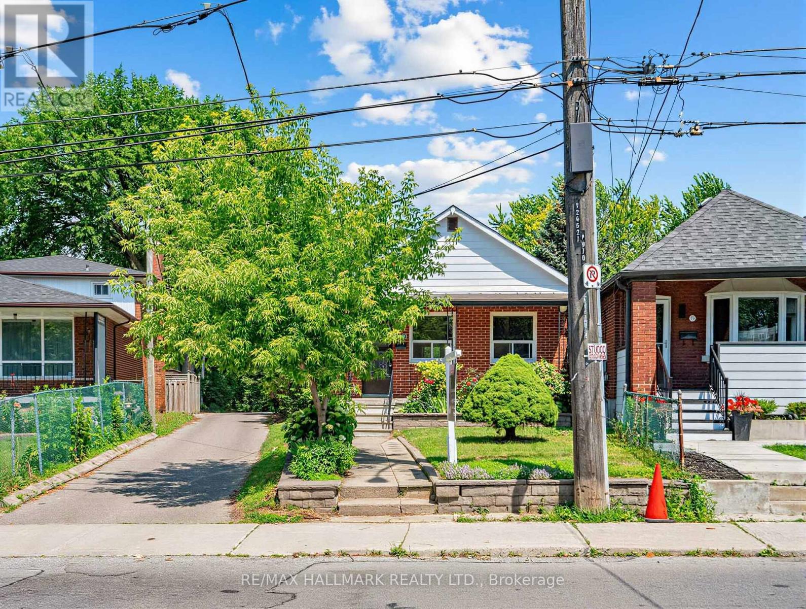 970 COSBURN AVENUE - 3