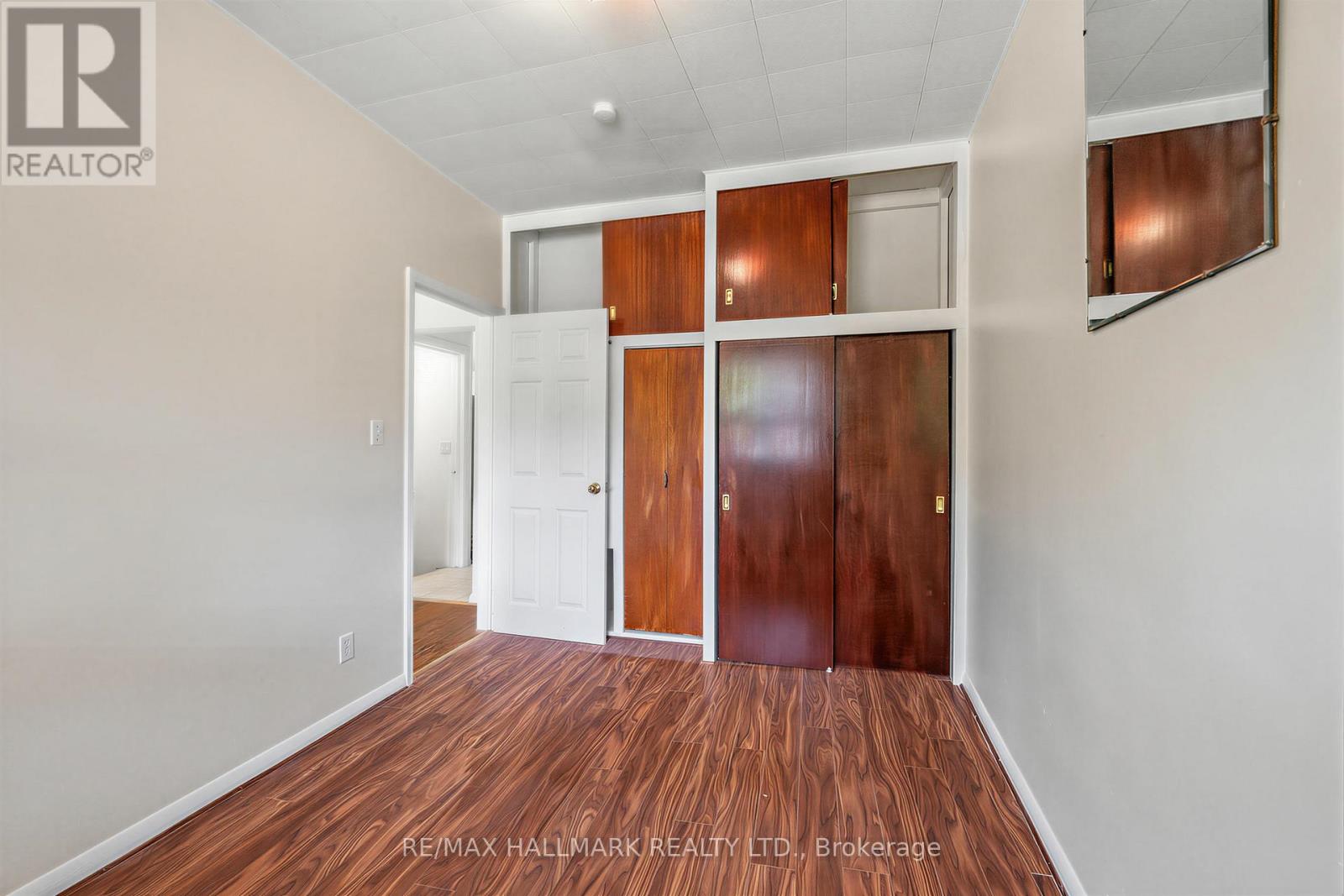 970 COSBURN AVENUE - 9