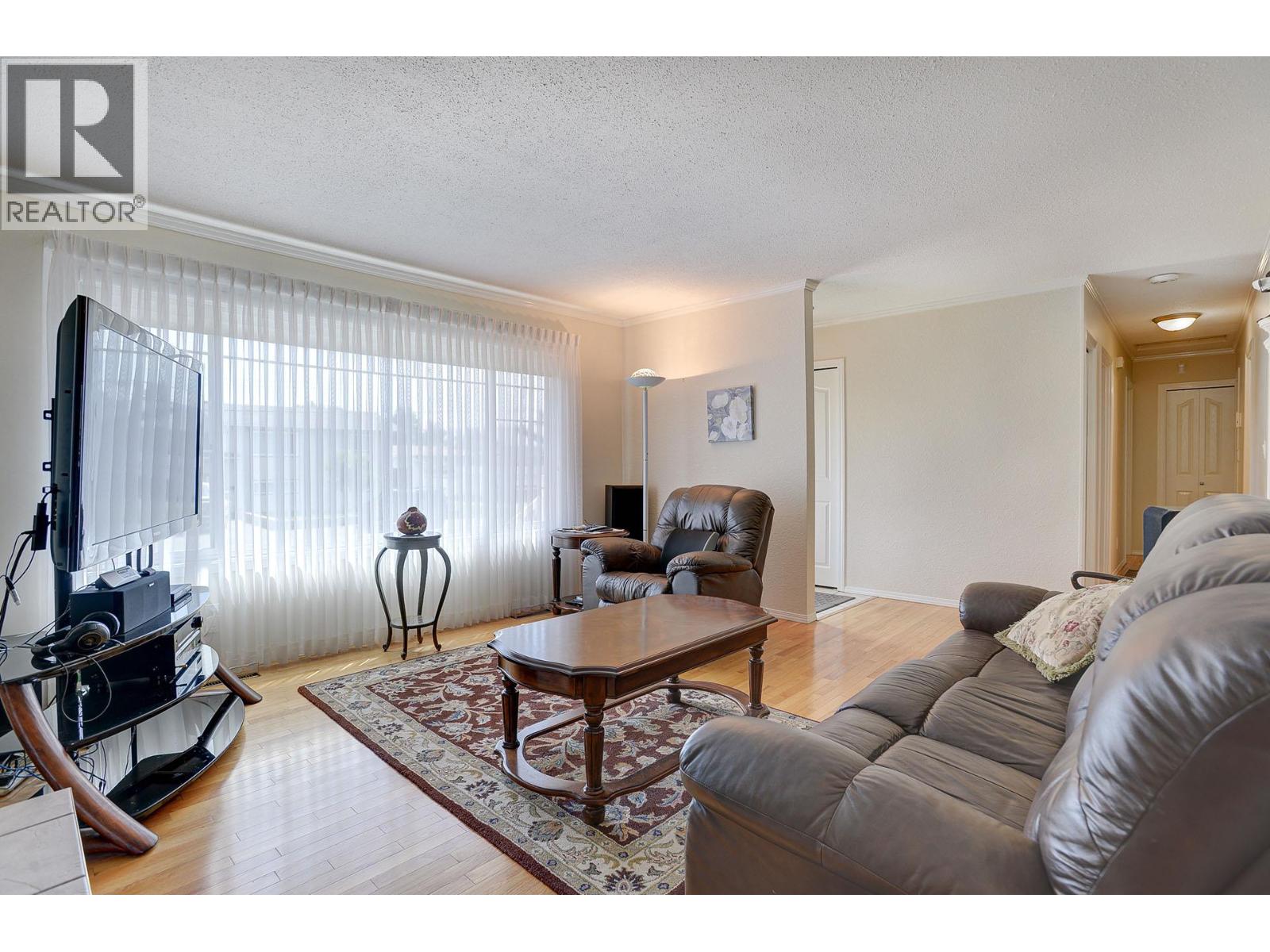 660 VALDES Drive - 4