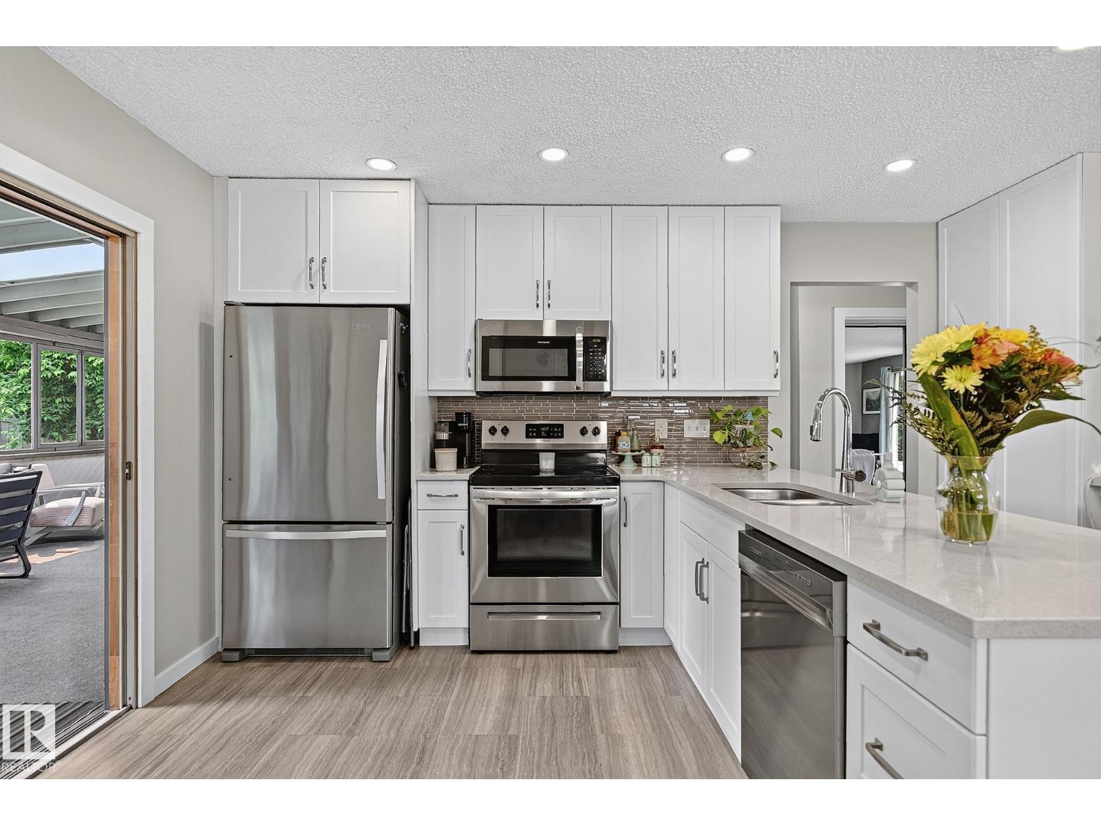 20 GARLAND CR — photo 13