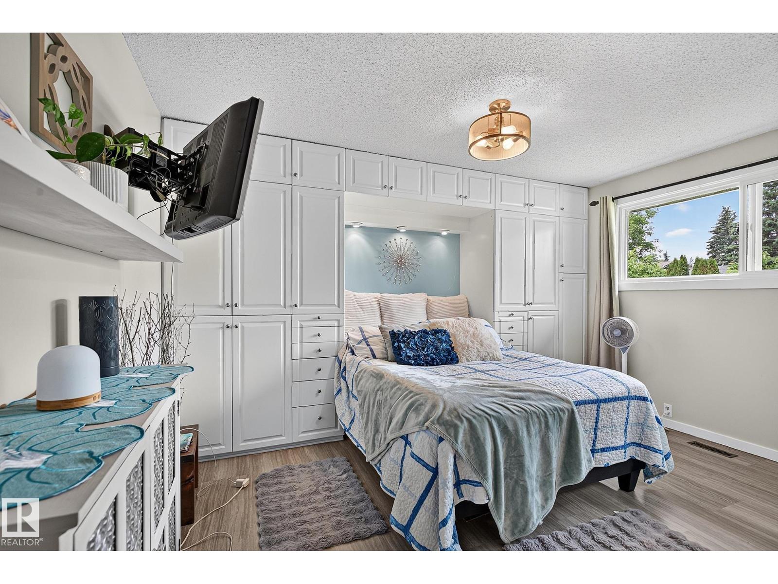 20 GARLAND CR — photo 23
