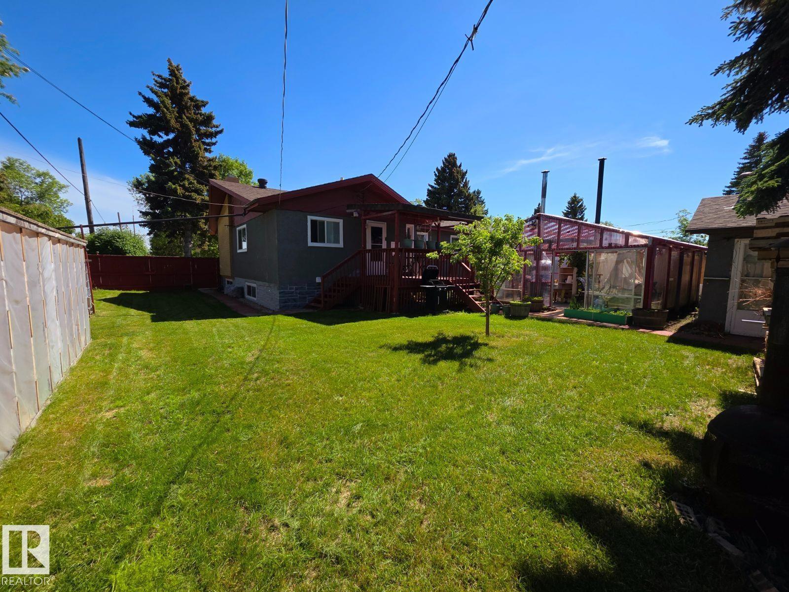 10404 116 AV NW - 10