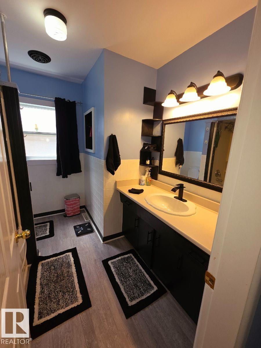 10404 116 AV NW - 28