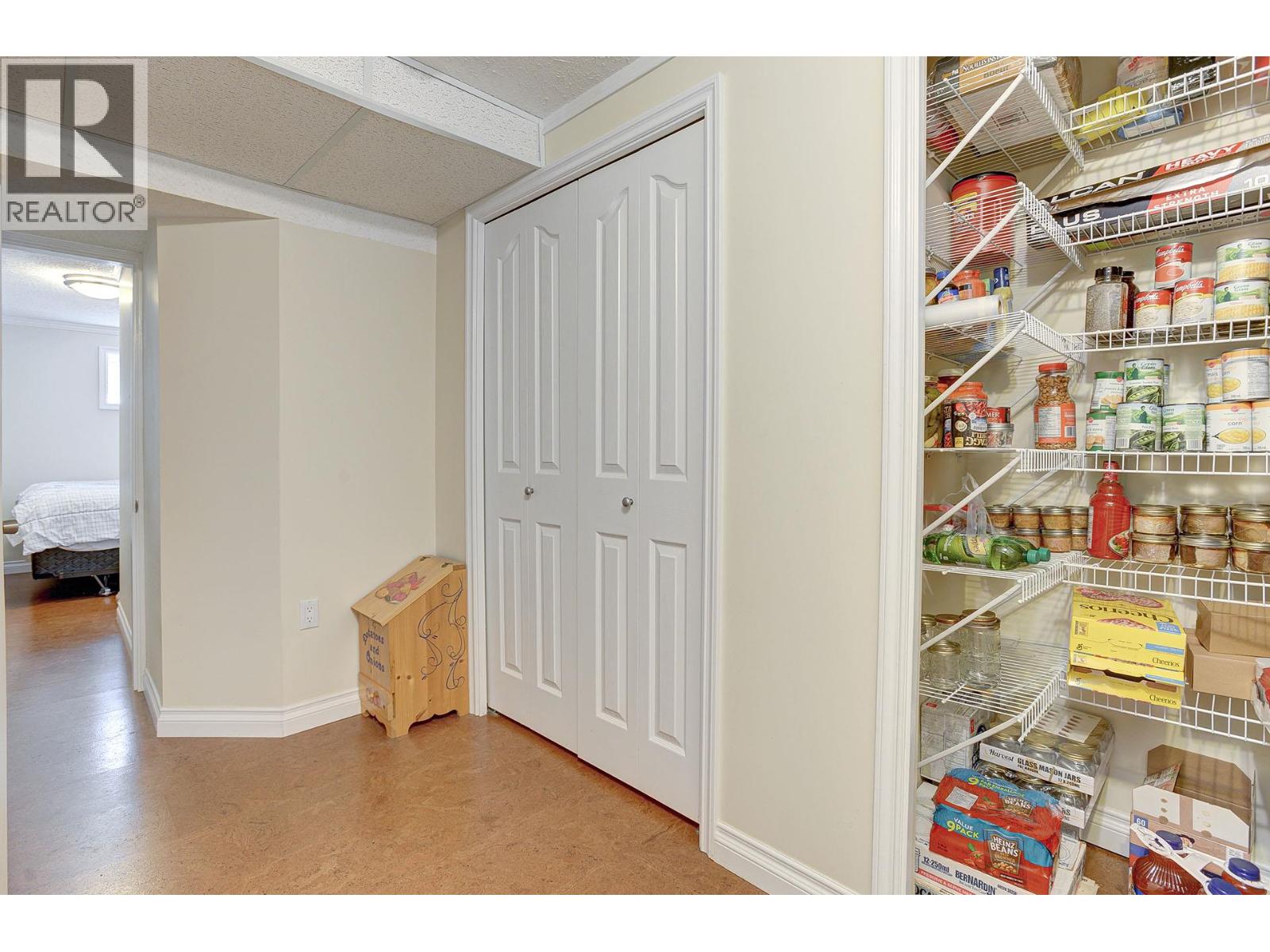 660 VALDES Drive - 26