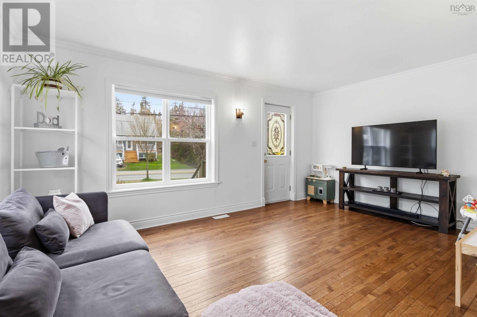 1691 St. Margaret's Bay Road - 8