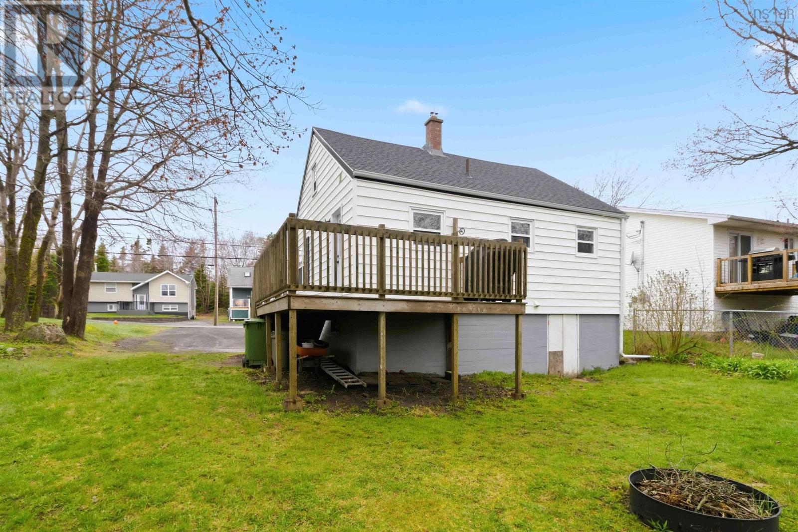 1691 St. Margaret's Bay Road - 21