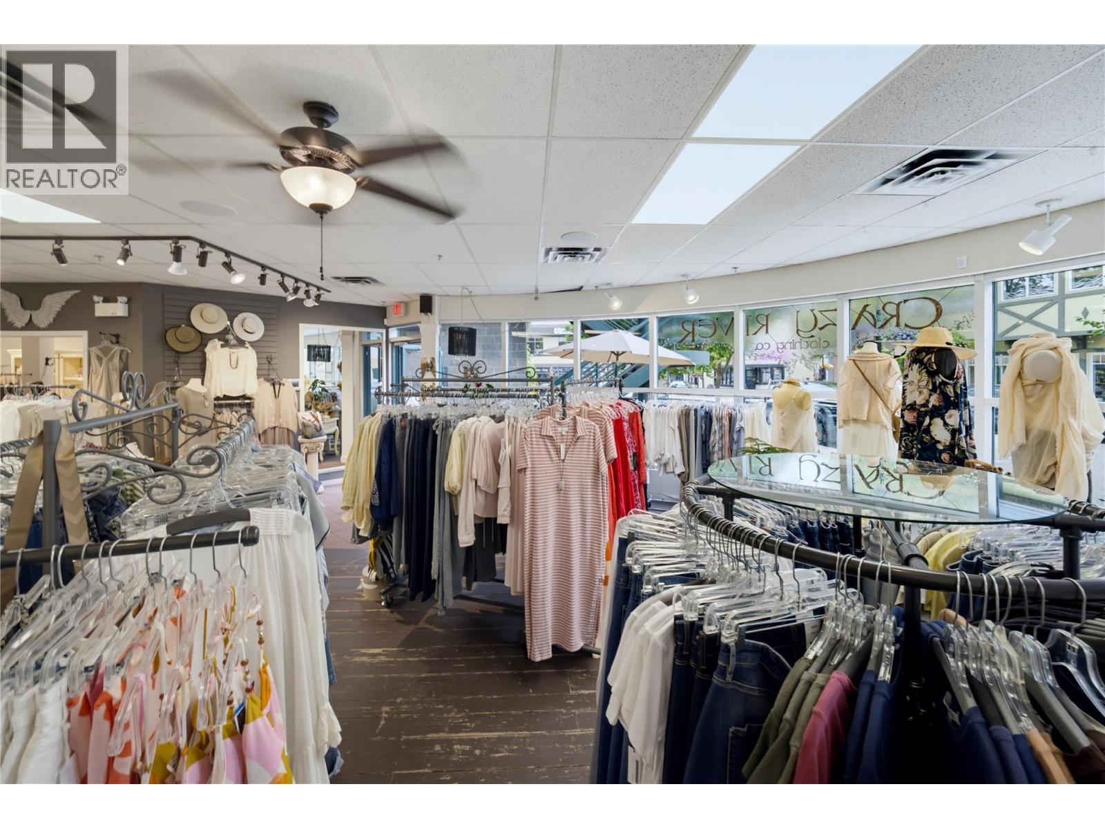 320 Alexander Street Northeast, Salmon Arm