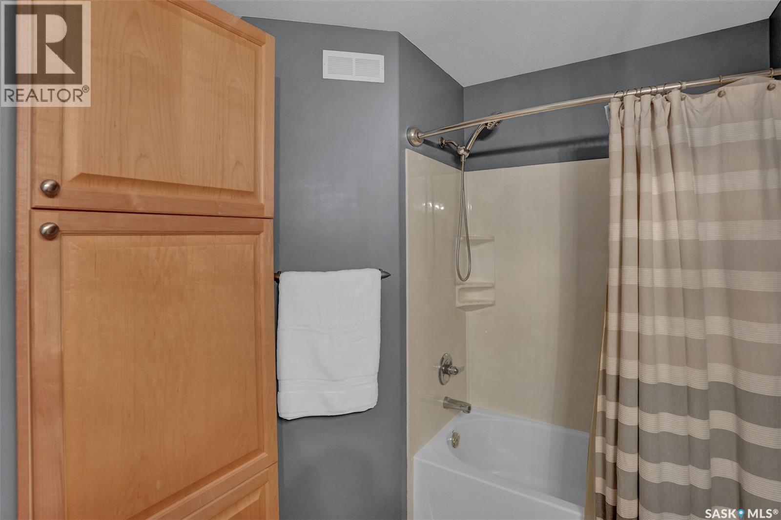 1043 Birchwood PLACE — photo 24