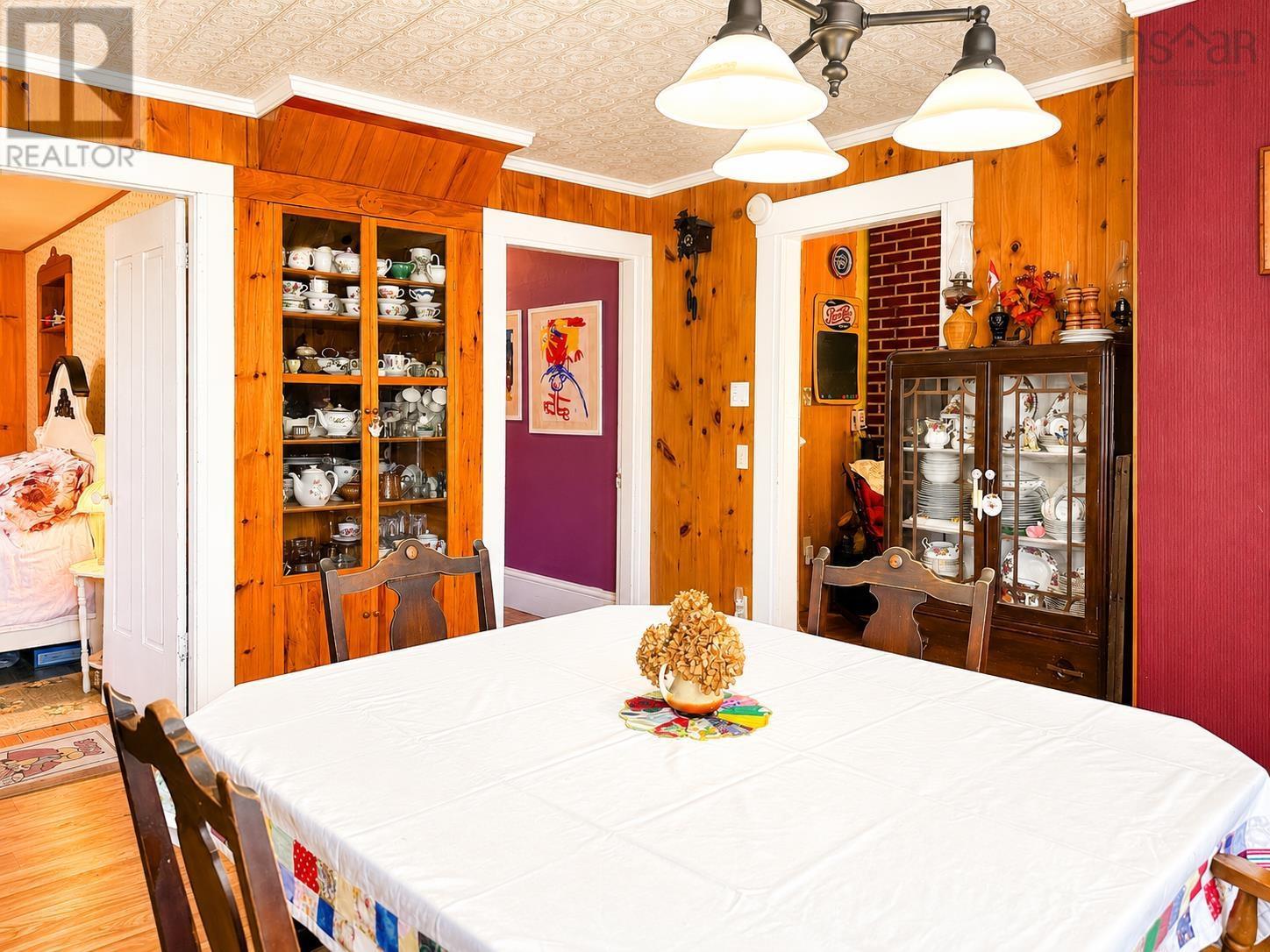 1709 Crisp Road - 10