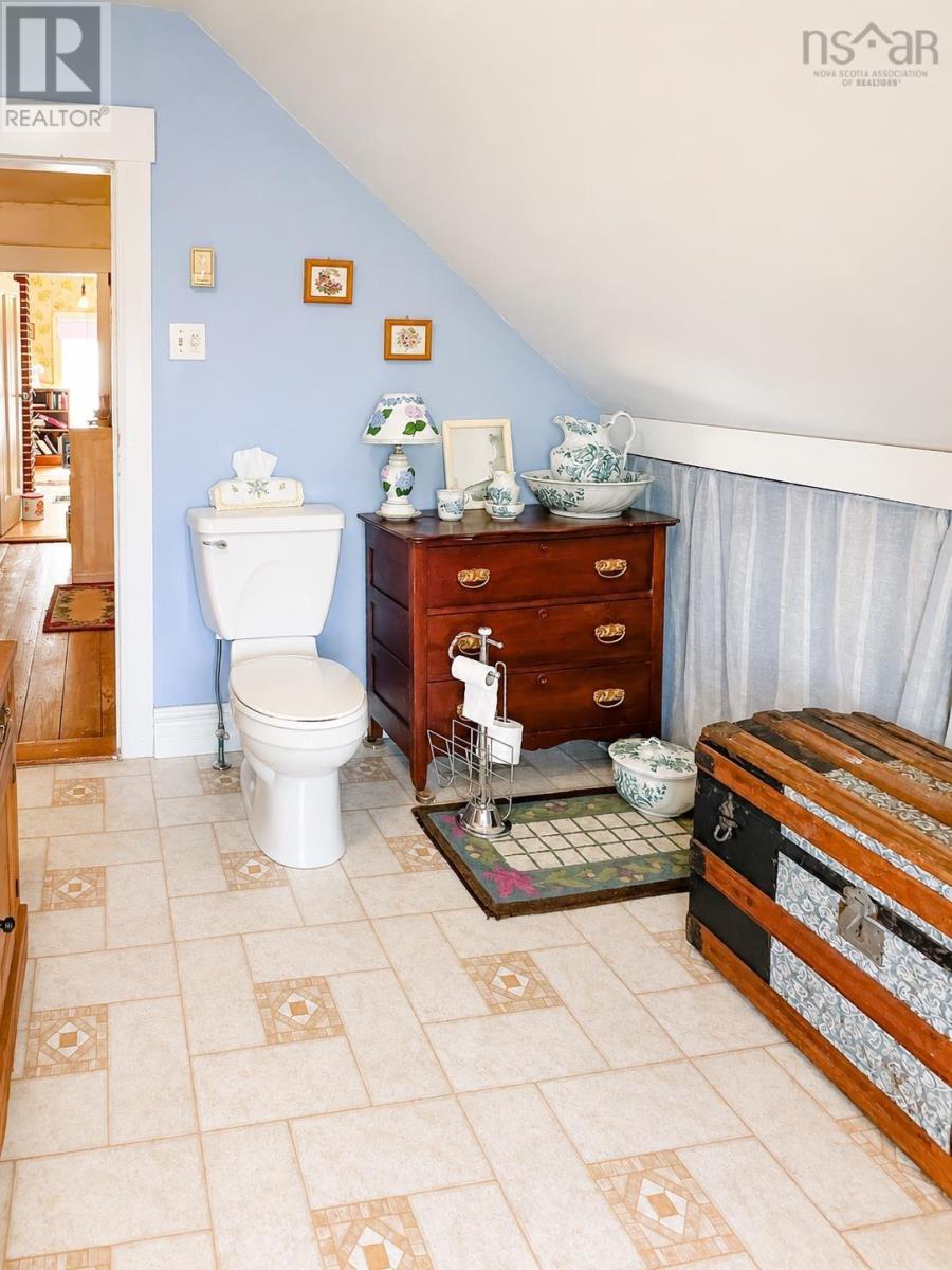 1709 Crisp Road - 19