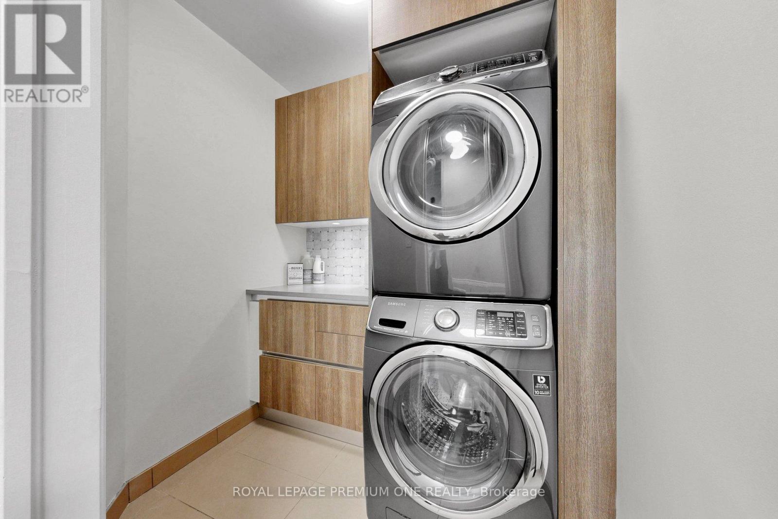 #303 10360 ISLINGTON AVENUE - 15
