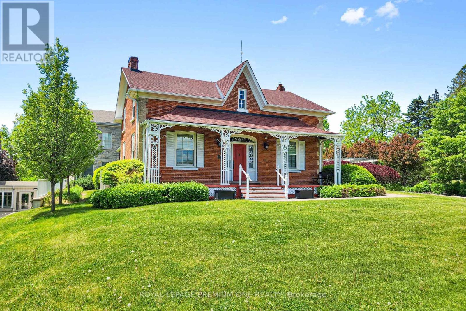 #303 10360 ISLINGTON AVENUE - 37