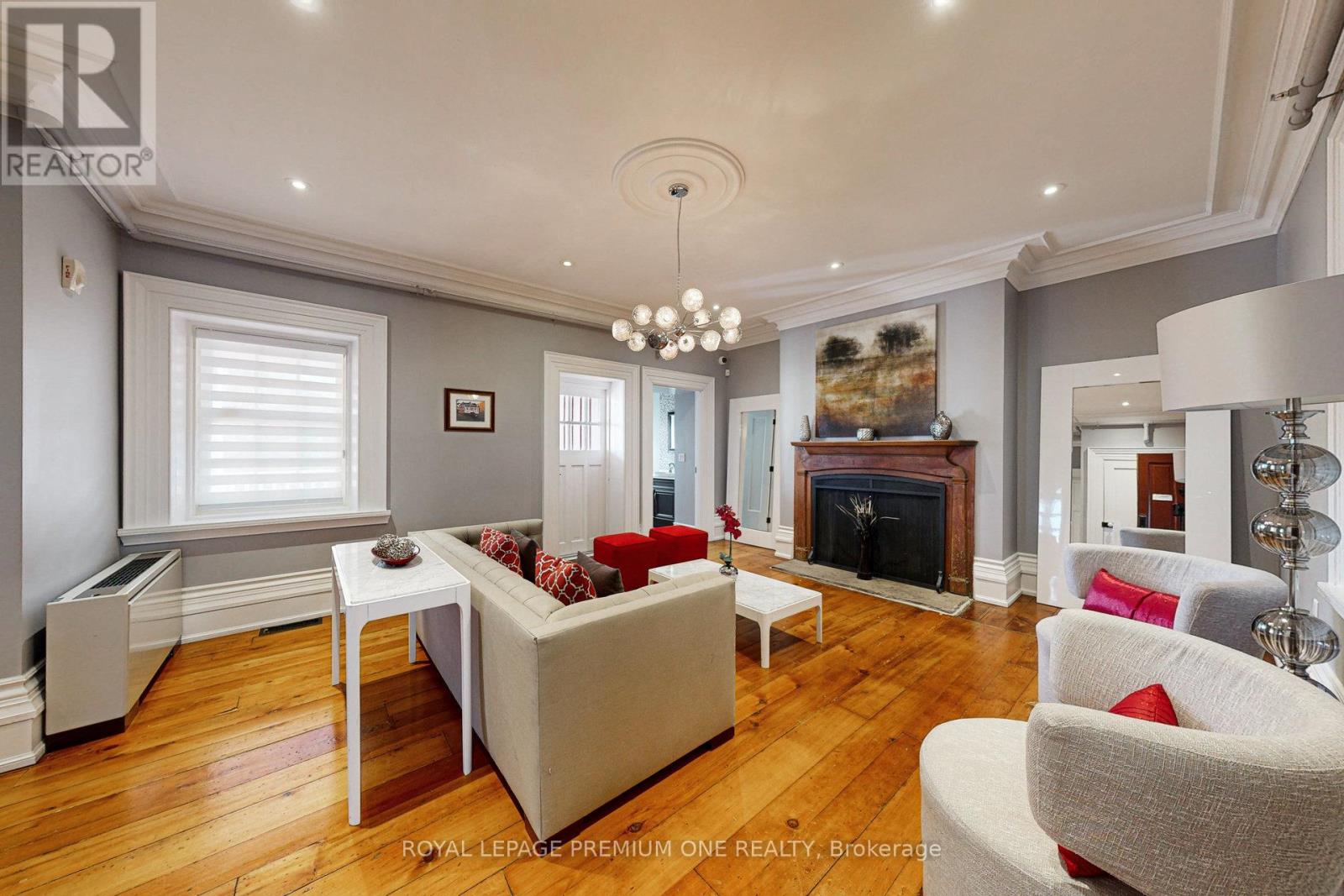 #303 10360 ISLINGTON AVENUE - 38
