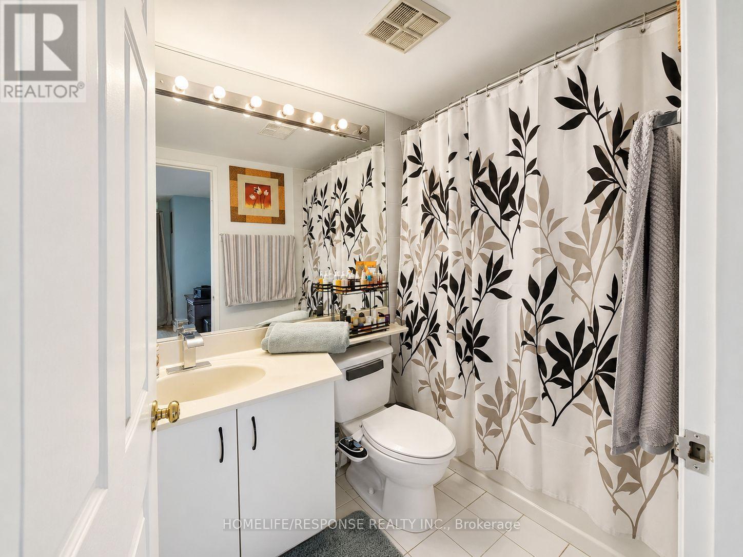 #1601 55 ELM DRIVE W - 14