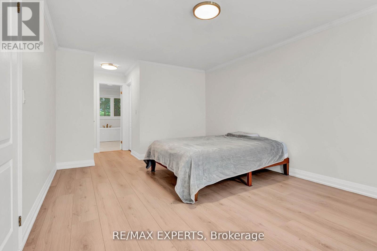 14 ALANA DRIVE - 20