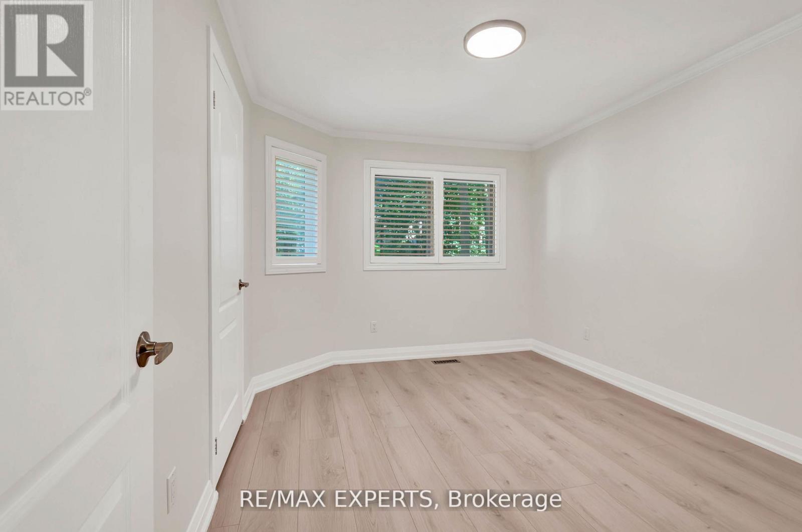 14 ALANA DRIVE - 30