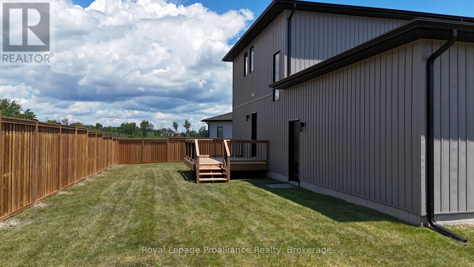 21 HORTON COURT - 31