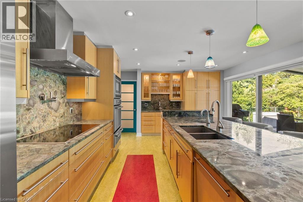 360 DORCHESTER Street - 13
