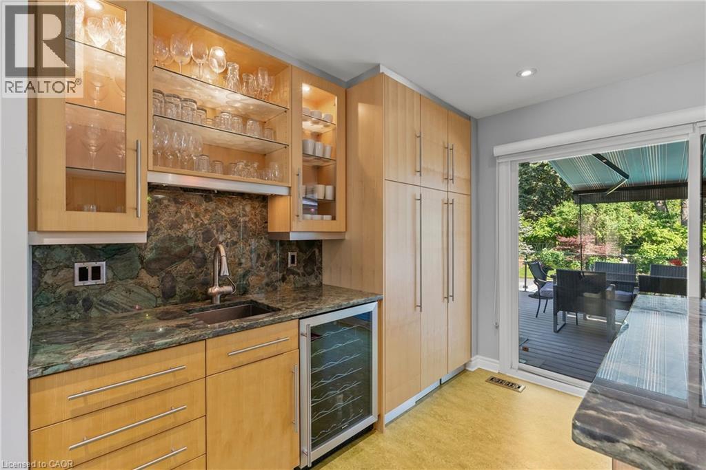 360 DORCHESTER Street - 17
