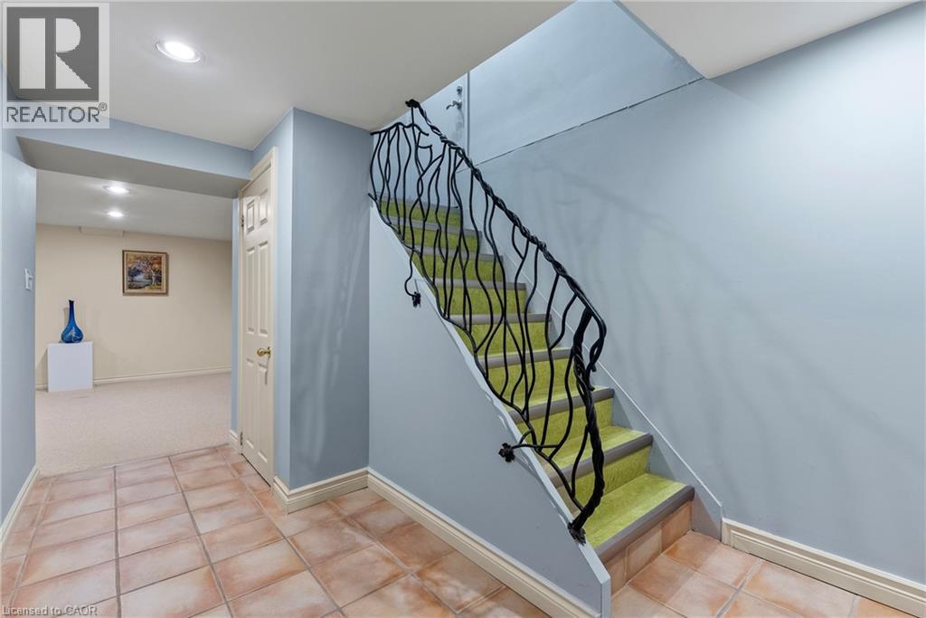 360 DORCHESTER Street - 27