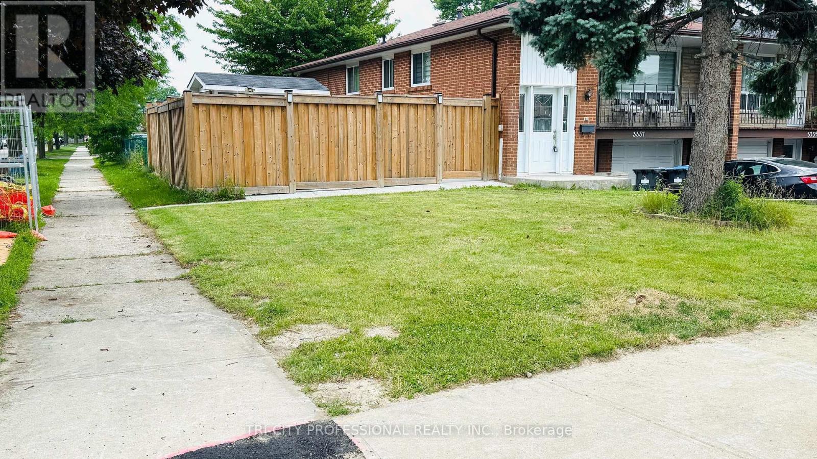 3337 HOMARK DRIVE - 22