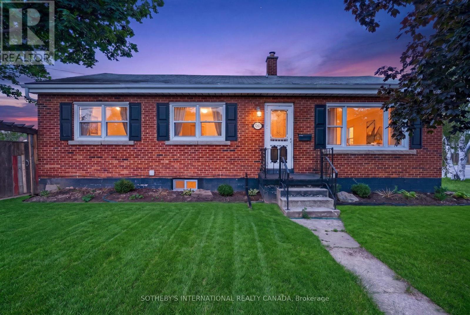 2265 PROSPECT STREET - 1