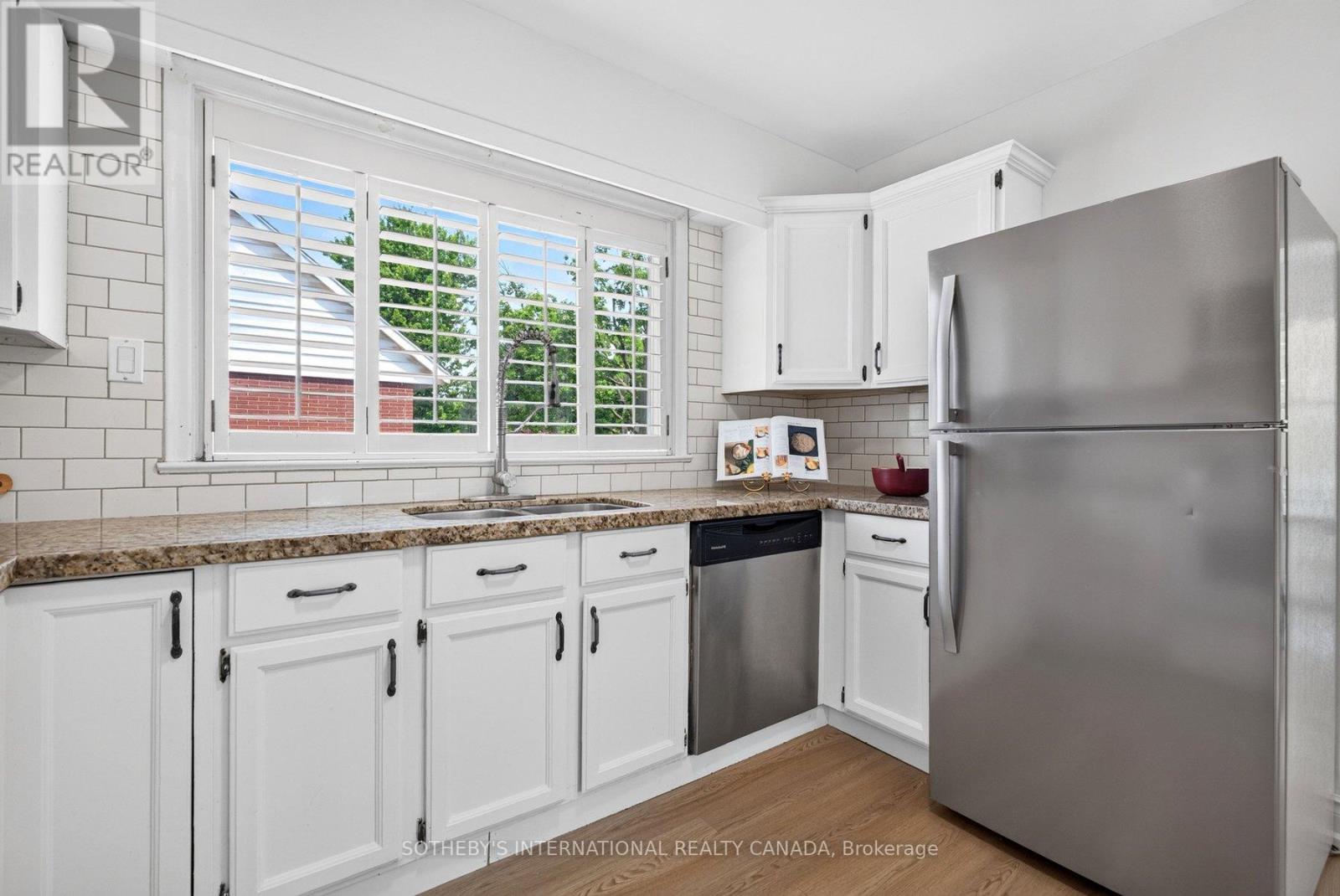 2265 PROSPECT STREET - 9
