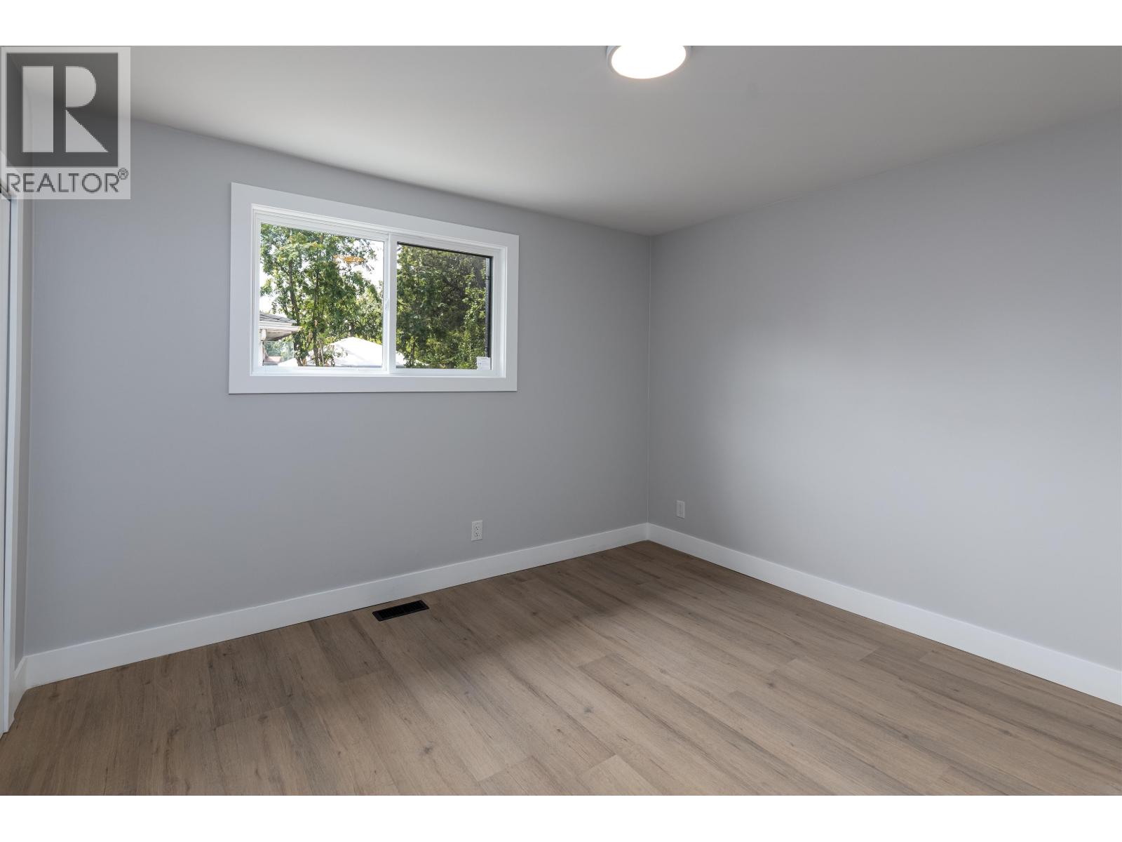 2711 SPARKS Street, Terrace
